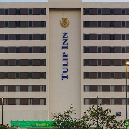 Tulip Inn كامبوس دوس جويتاكازيس المظهر الخارجي الصورة