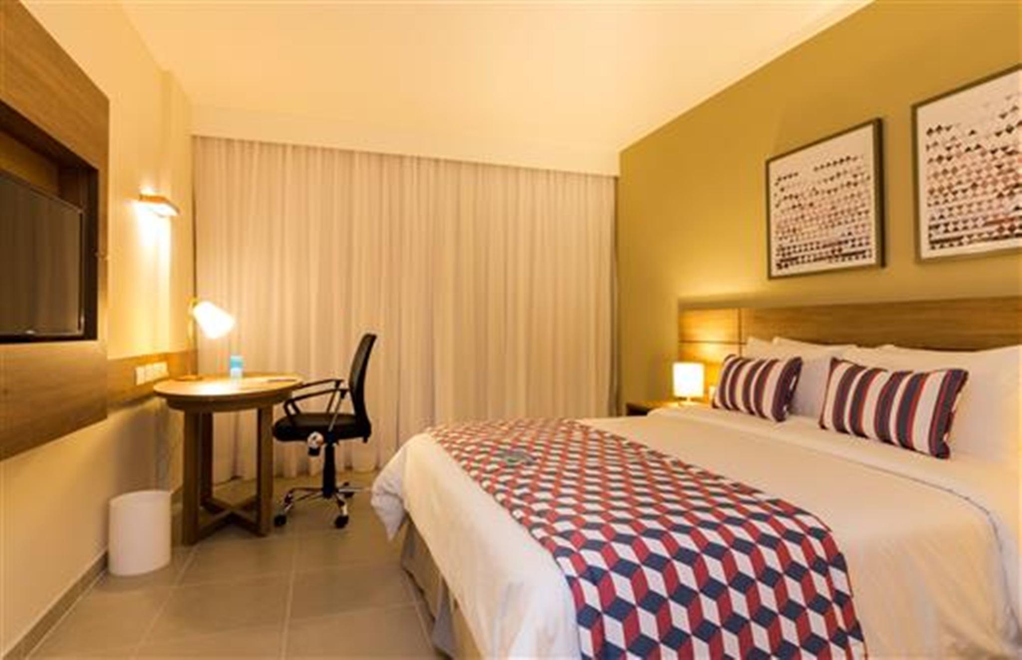 Tulip Inn كامبوس دوس جويتاكازيس المظهر الخارجي الصورة