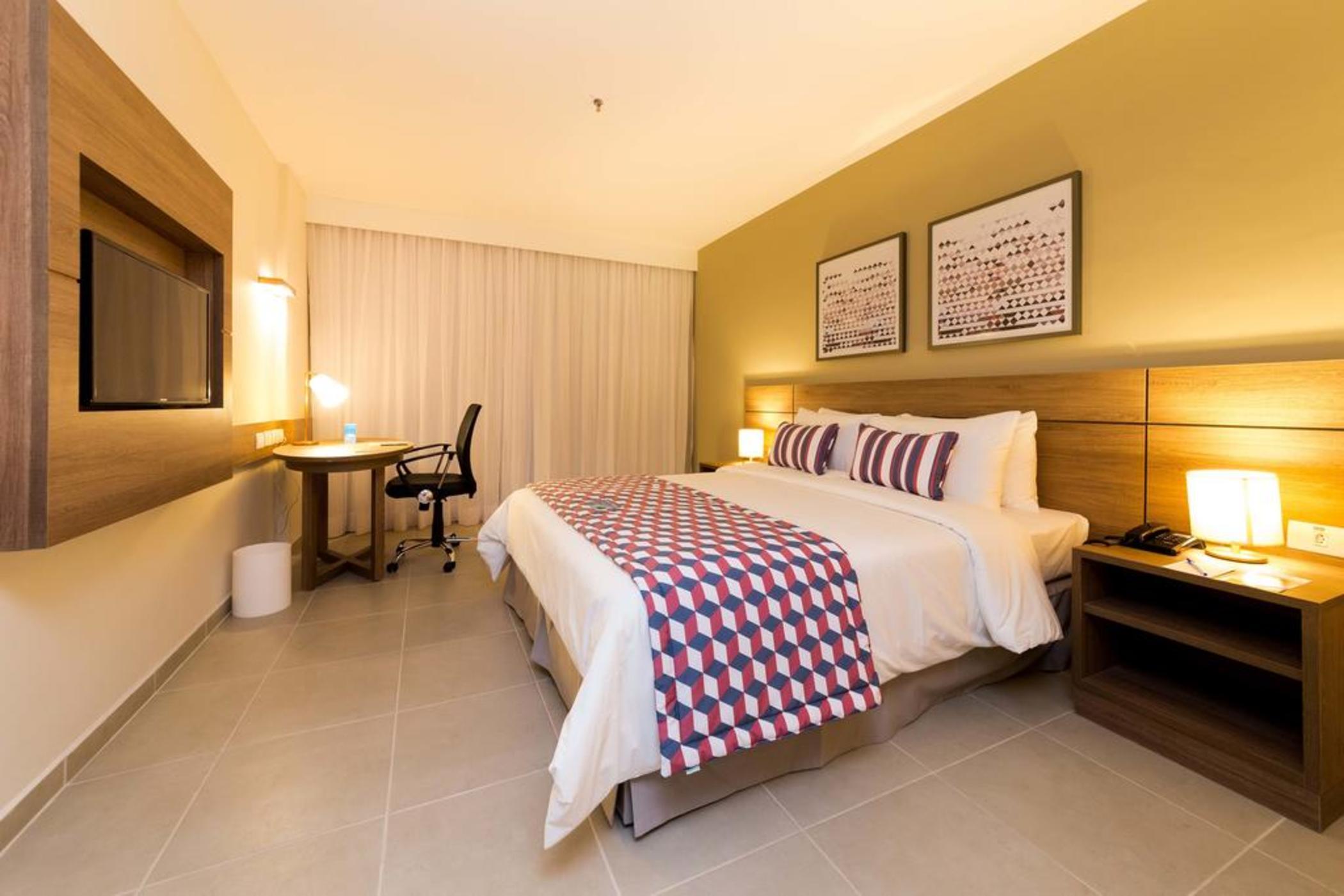 Tulip Inn كامبوس دوس جويتاكازيس المظهر الخارجي الصورة